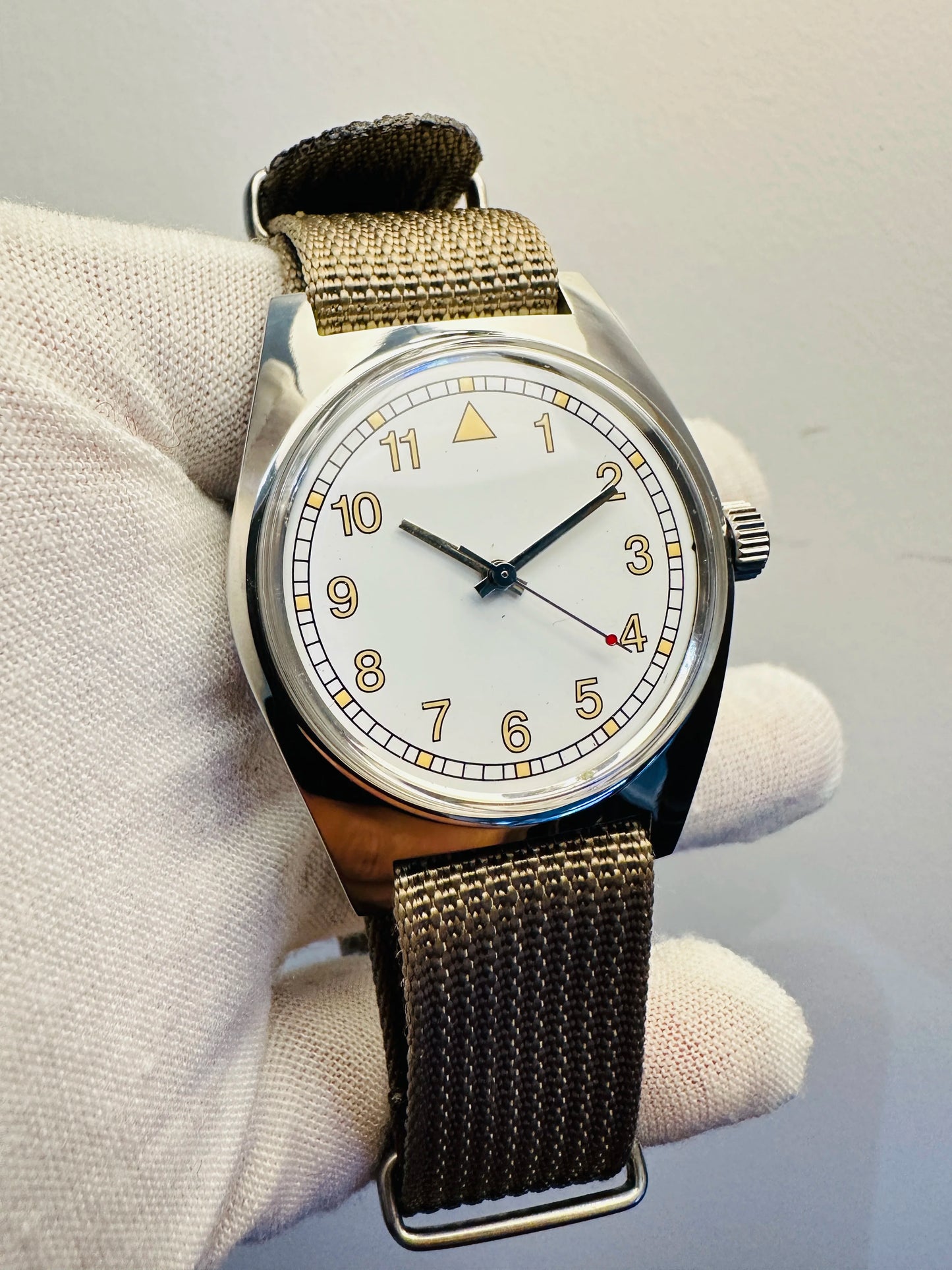 Retro Mechanical Couple Watch