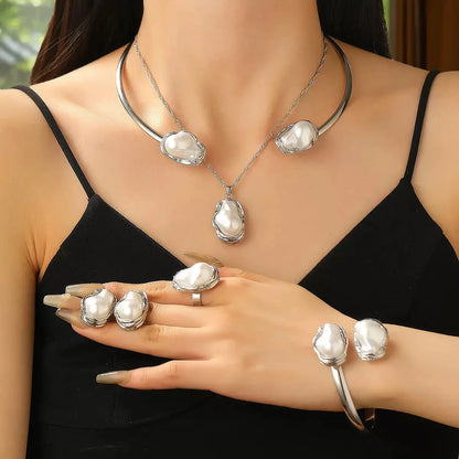 Baroque Pearl Jewelry Set